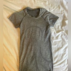 Grey Lululemon Swiftly Tech size 0